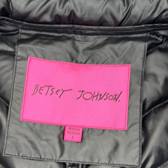 Betsy Johnson matte black puffer jacket with lace trim L - Picture 10 of 13